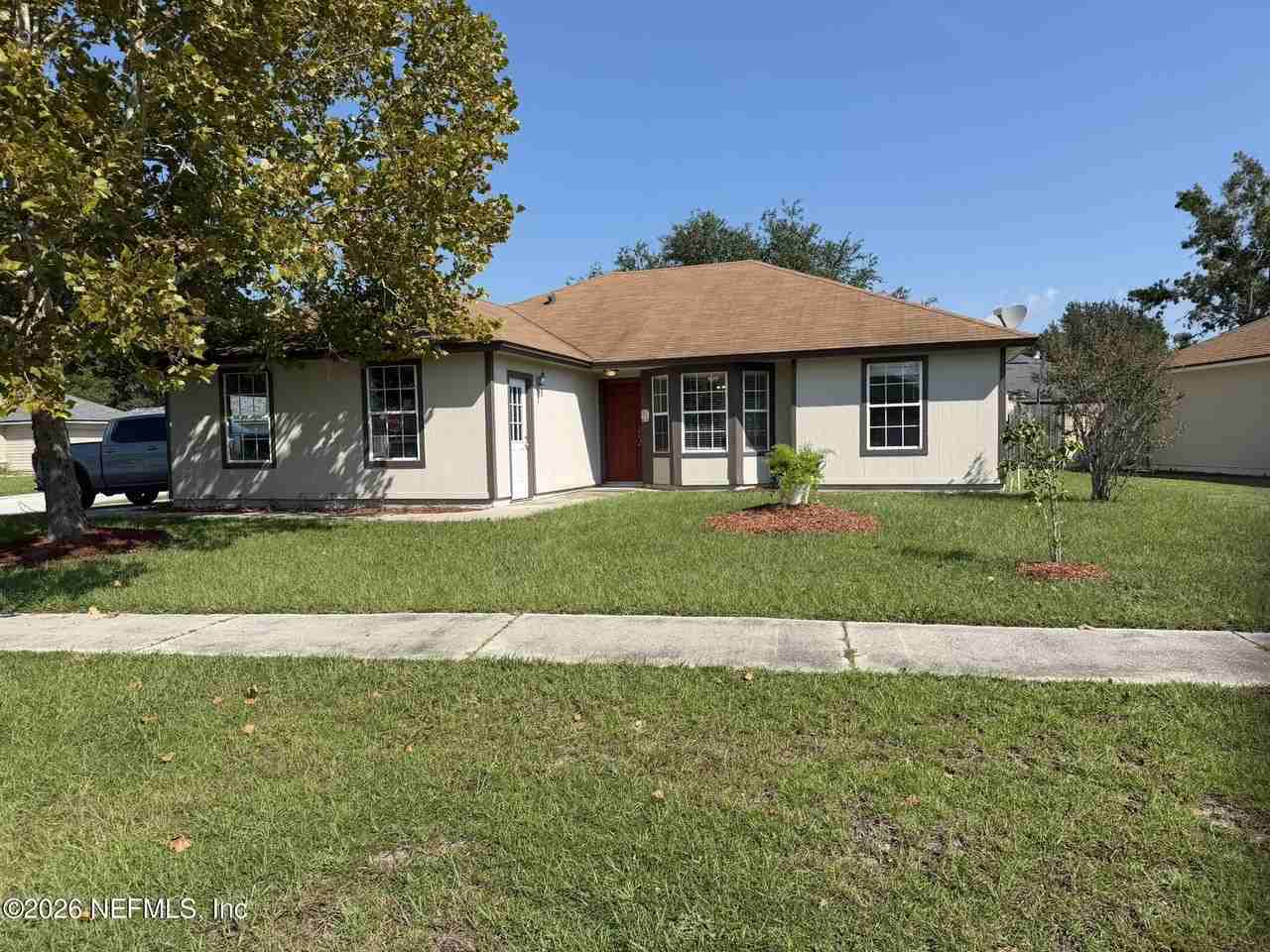 8119 Beatle Blvd - Photo 2 of 44