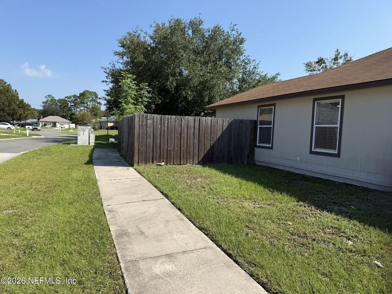 8119 Beatle Blvd - Photo 7 of 44