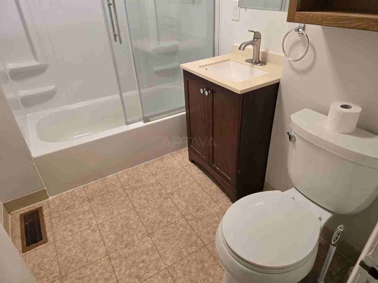 14 Charnwood Rd #1 - Photo 5 of 14