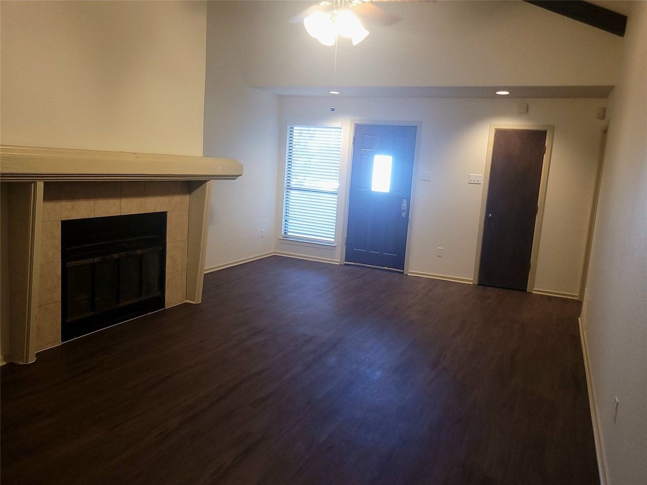 341 Dogwood Dr - Photo 2 of 23