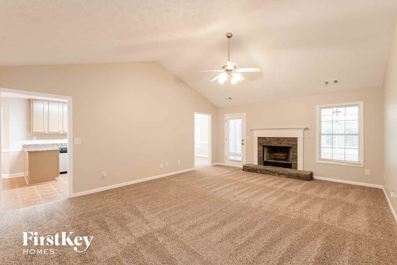 6028 Cole Ln - Photo 2 of 15