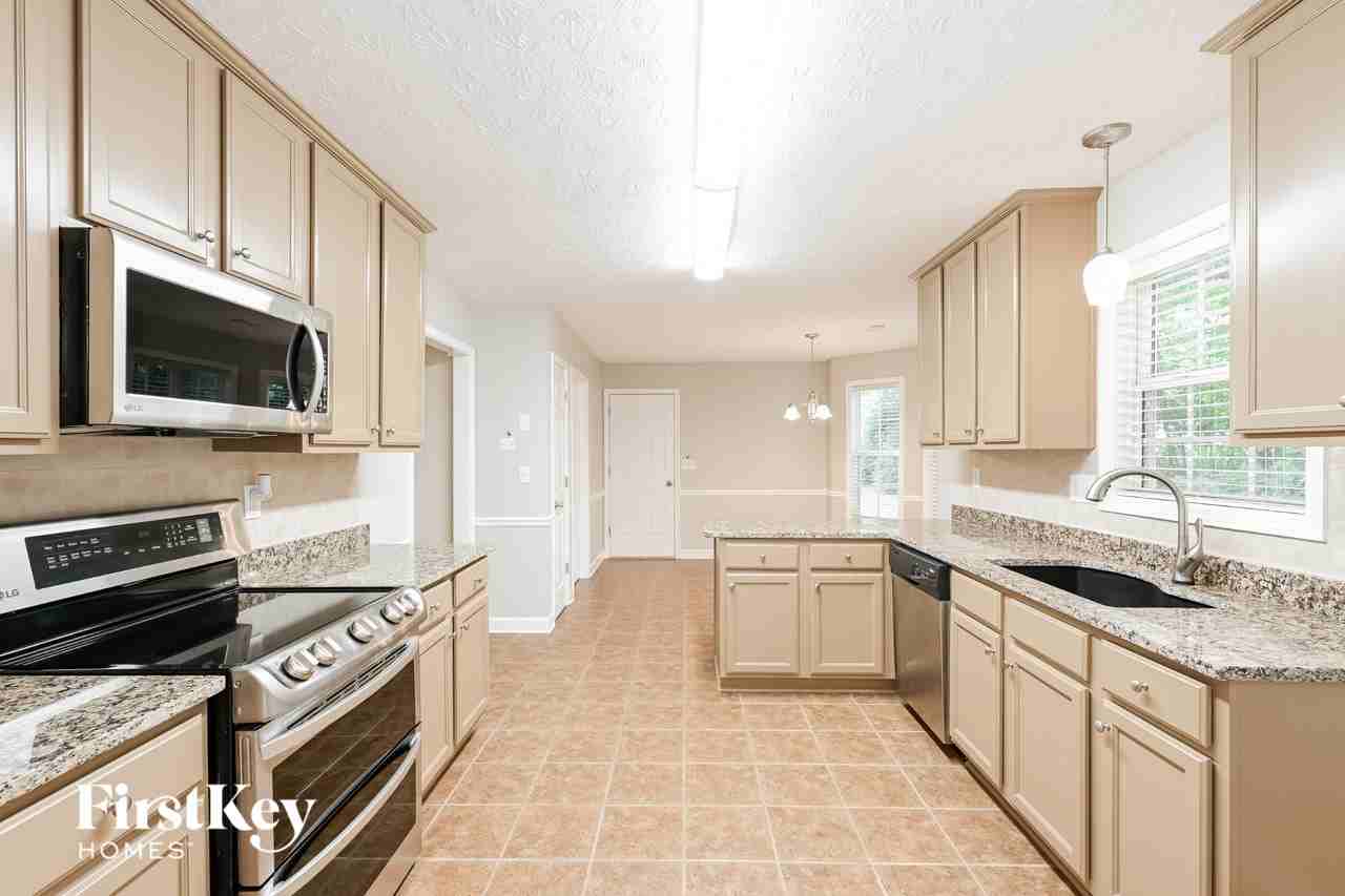 6028 Cole Ln - Photo 6 of 15