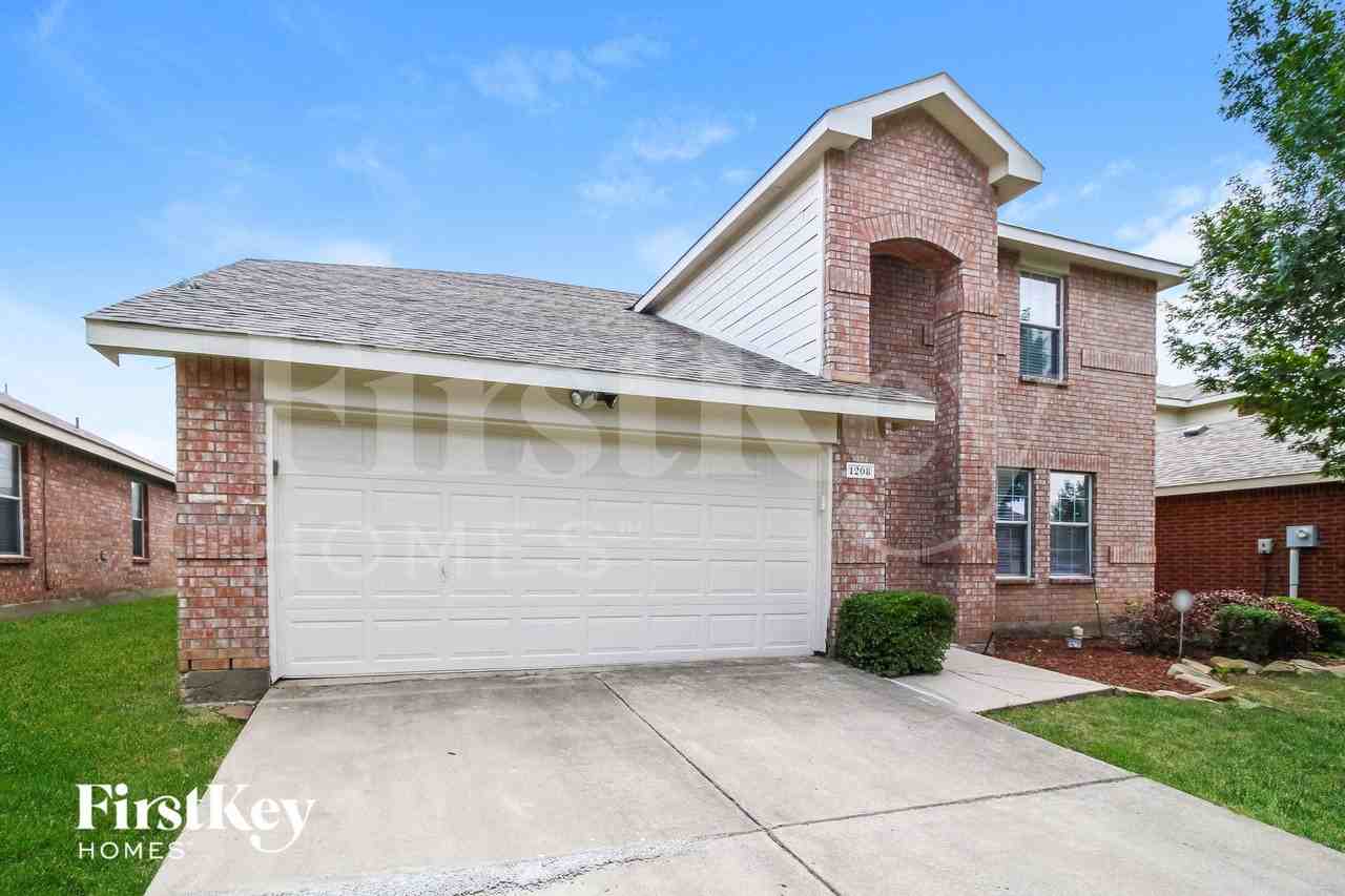 1208 Sage Dr - Photo 2 of 15