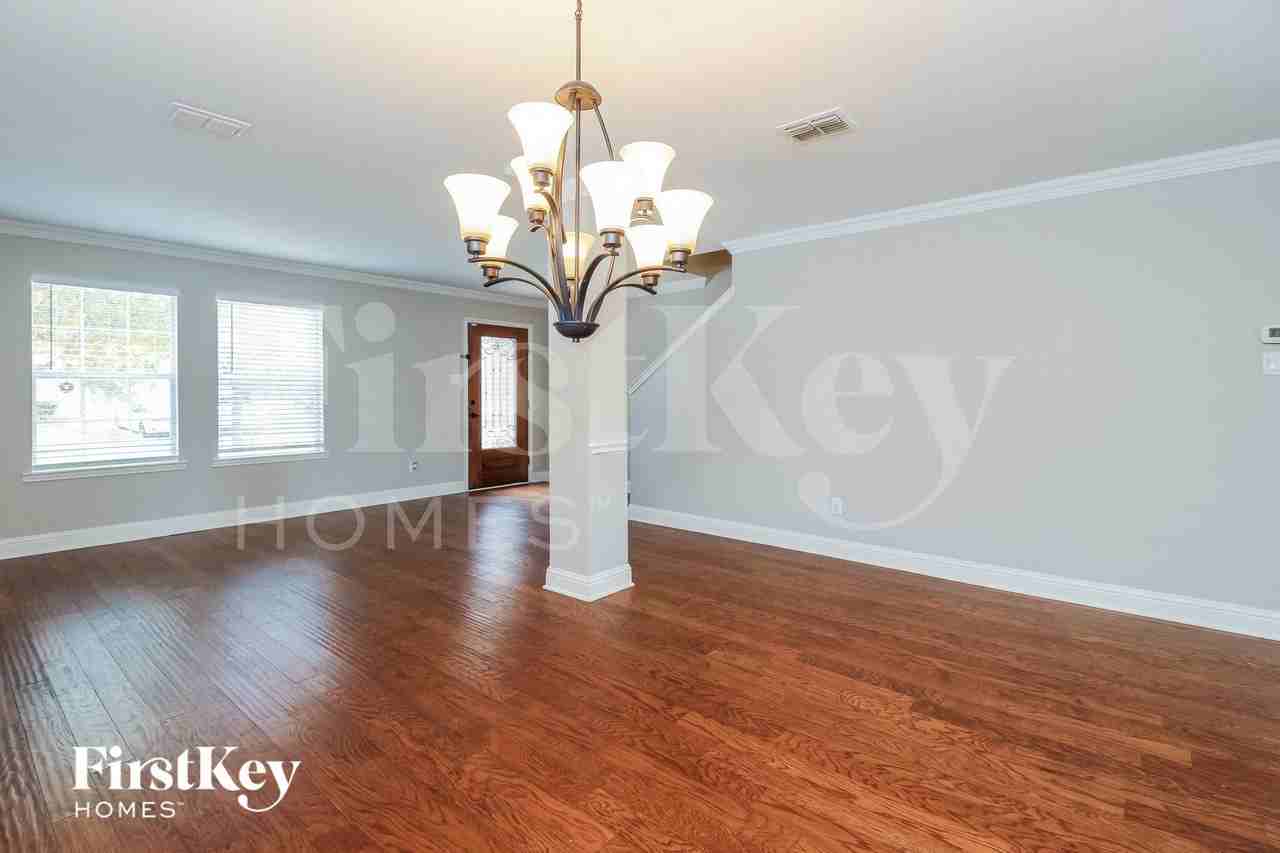 1208 Sage Dr - Photo 5 of 15