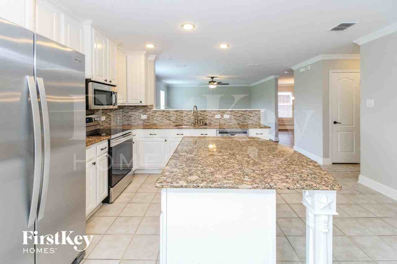 1208 Sage Dr - Photo 7 of 15