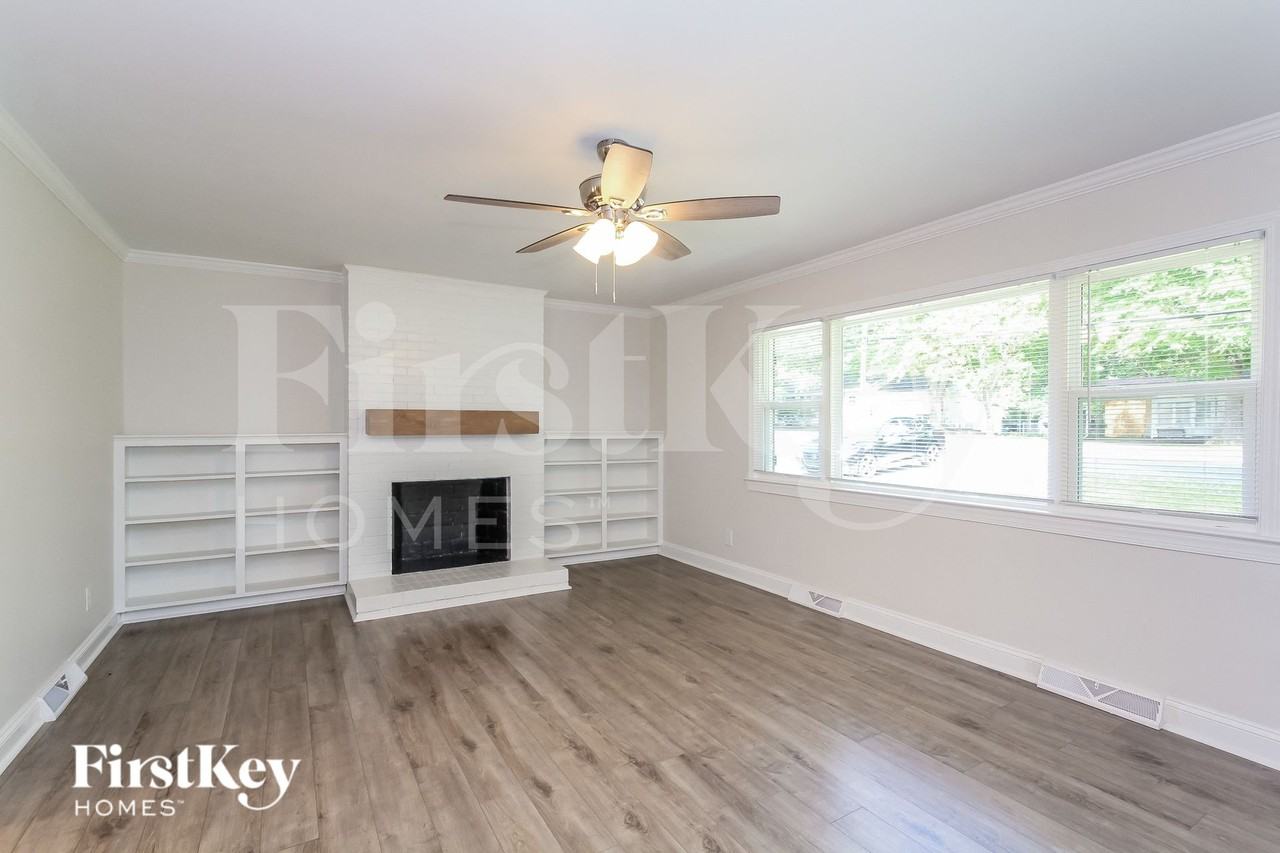 1551 Belmar Dr - Photo 5 of 14