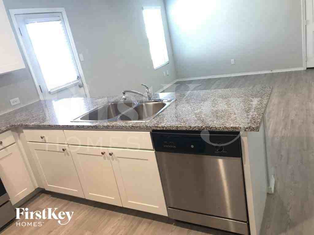 9212 Griffith Run - Photo 7 of 12