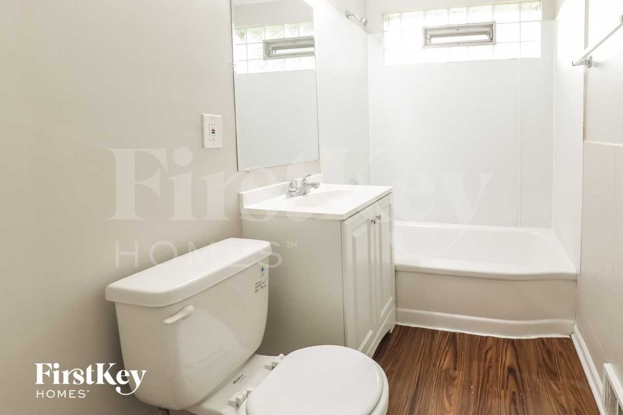 17503 Greenbay Ave - Photo 7 of 15