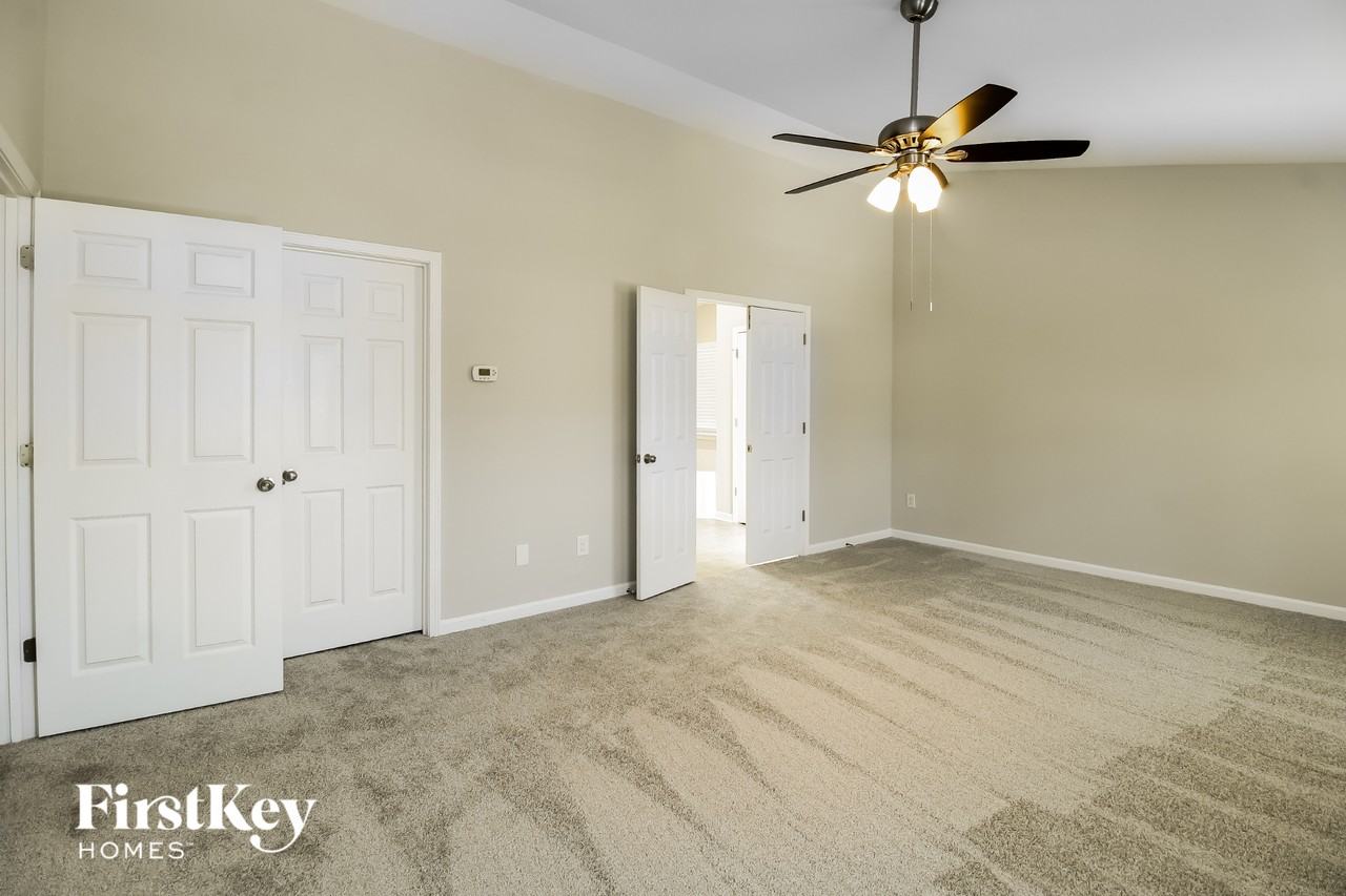 5903 Landerwood Dr - Photo 6 of 15