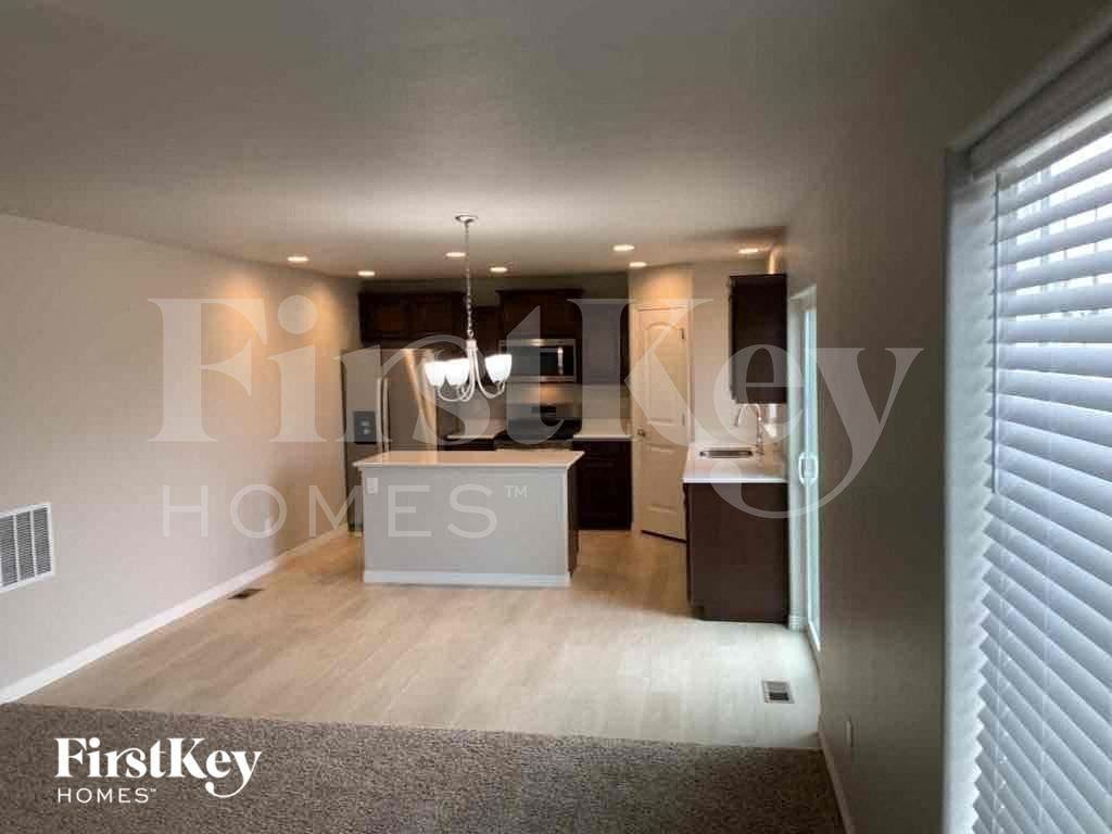 6846 Volga Dr - Photo 5 of 21
