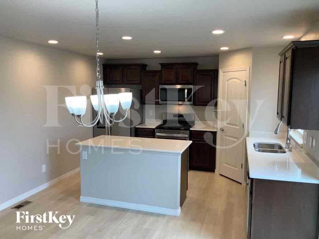 6846 Volga Dr - Photo 6 of 21