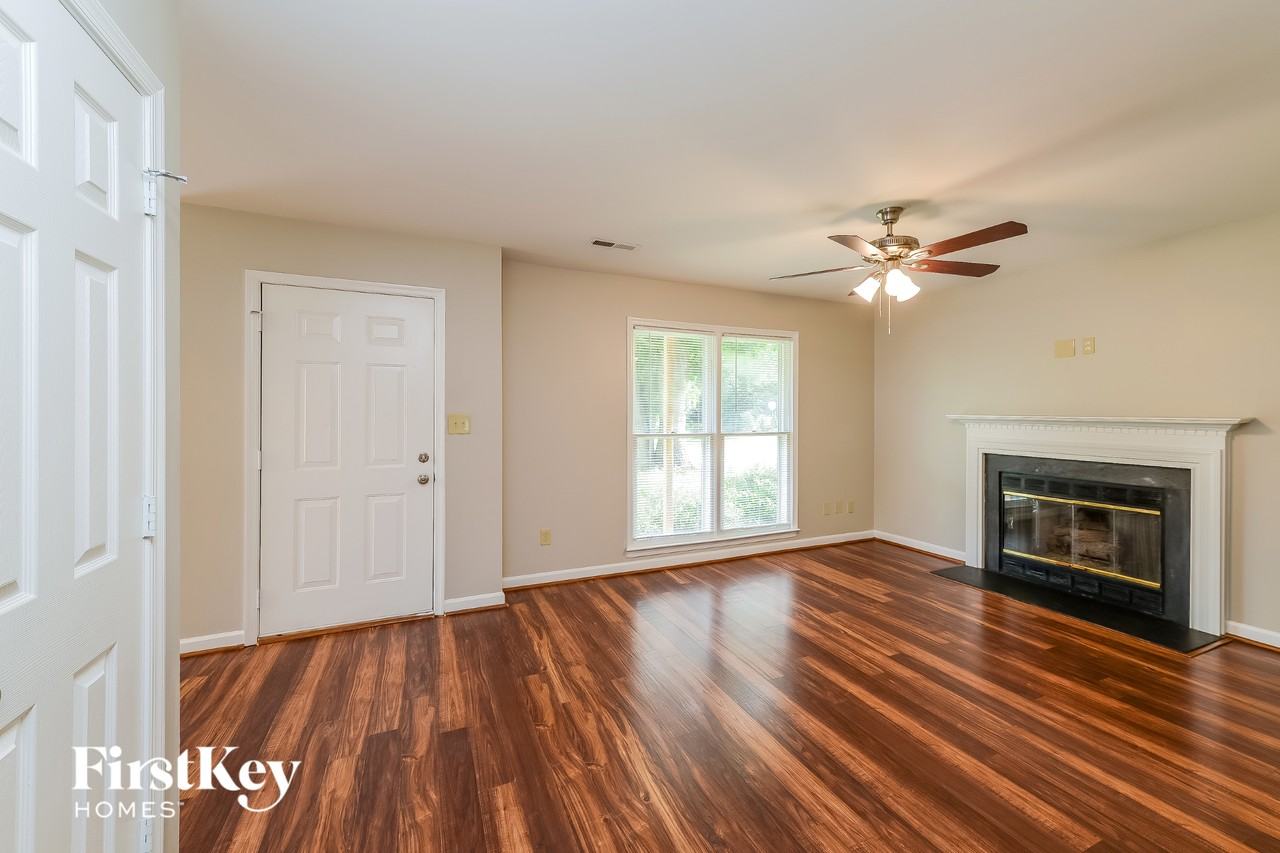 6813 Poplar Grove Trl - Photo 2 of 15