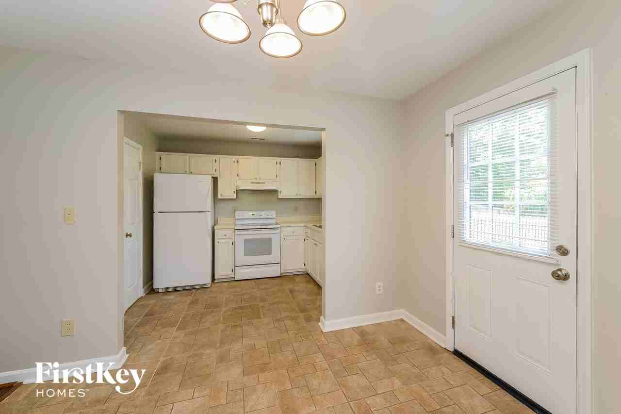 6813 Poplar Grove Trl - Photo 6 of 15