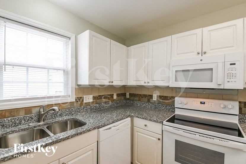 4905 Windproof Way - Photo 6 of 15