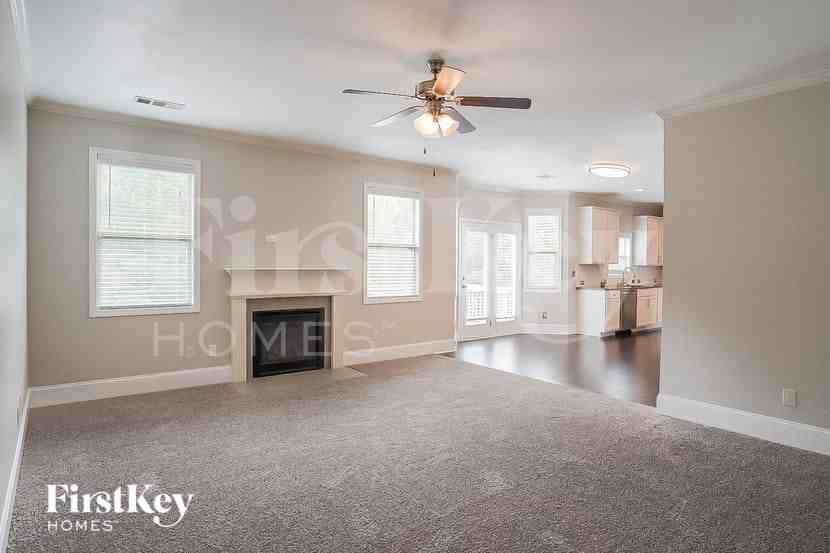 2736 Bluestone Dr Sw - Photo 3 of 15