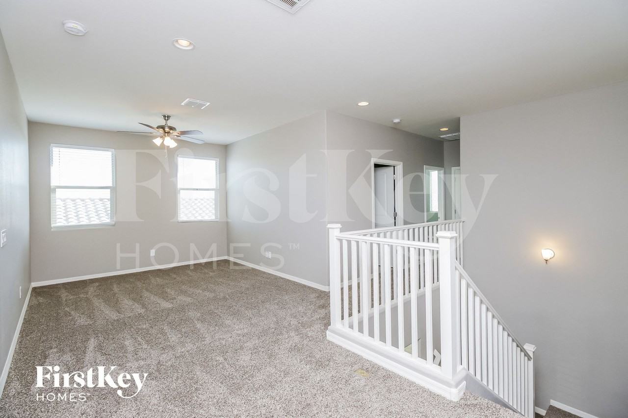 2017 W Tobias Way - Photo 6 of 15