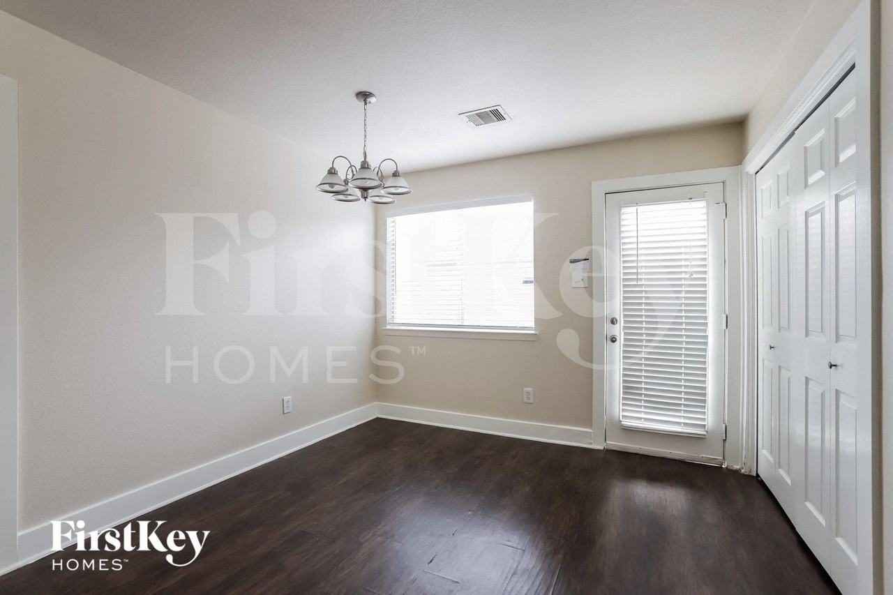 19523 Wann Park Dr - Photo 5 of 16