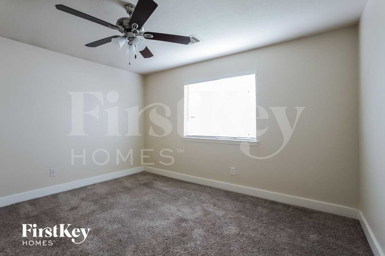 19523 Wann Park Dr - Photo 7 of 16