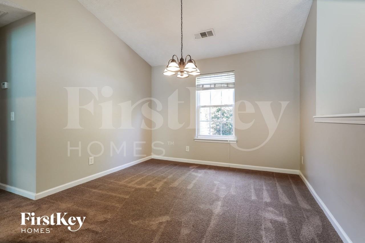 1193 Liriope Ln - Photo 5 of 15