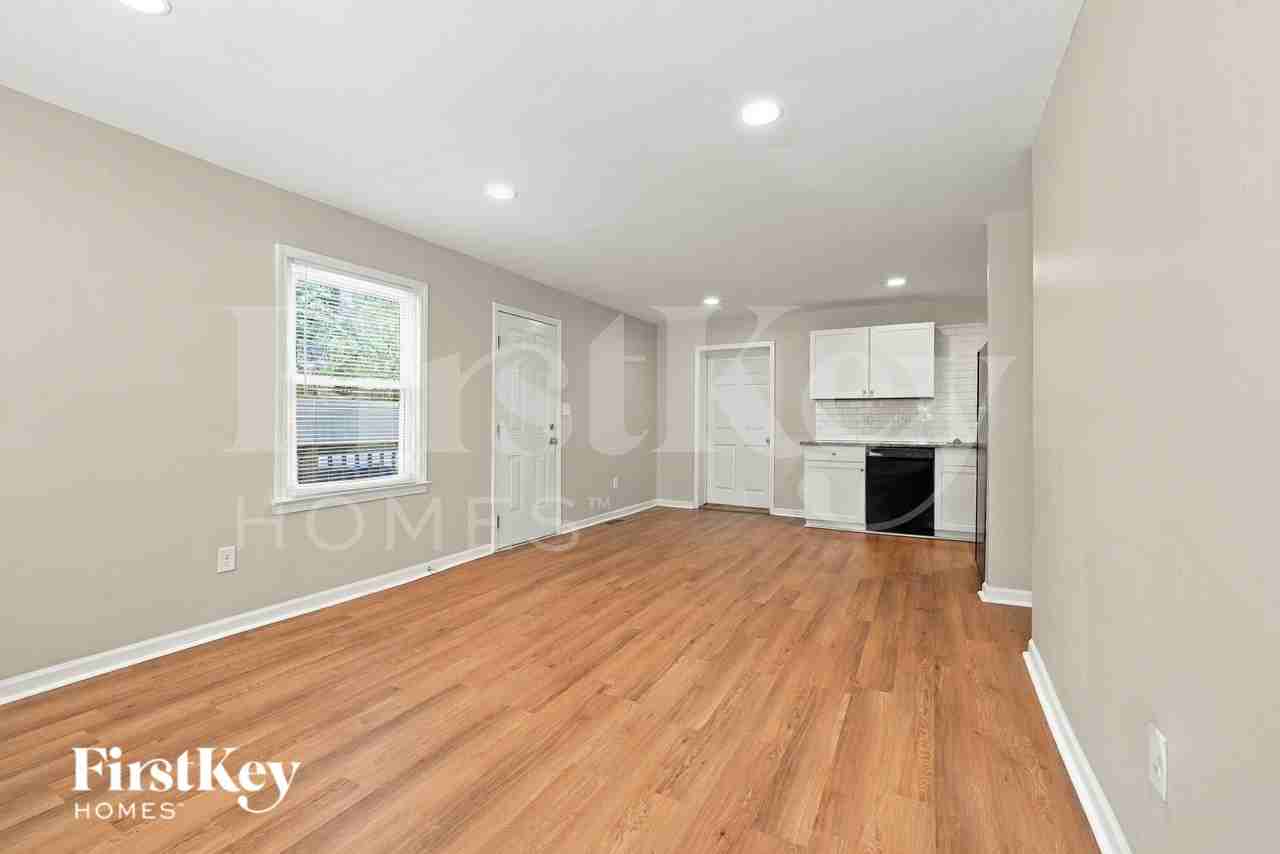 306 Alda Dr - Photo 3 of 16