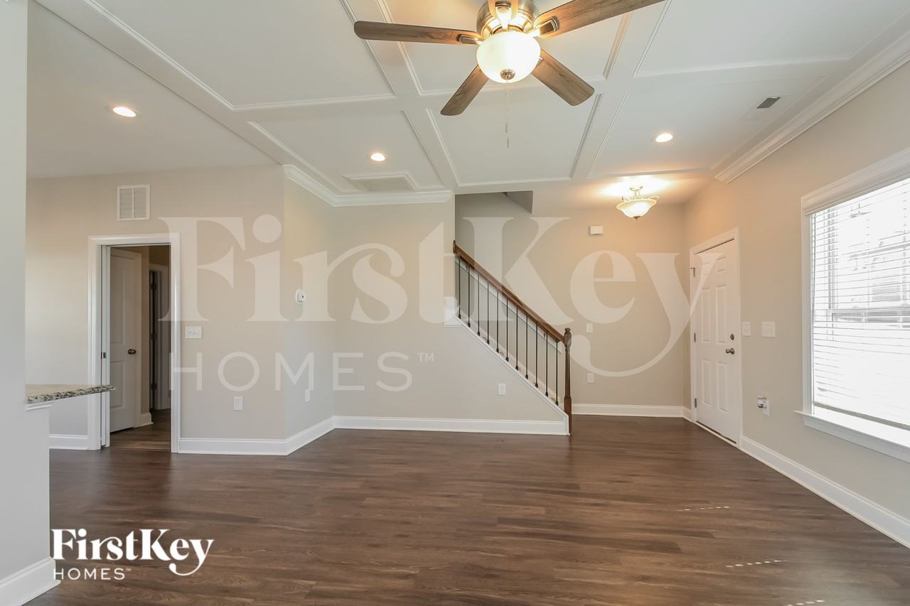 143 Douglas Fir Pl - Photo 3 of 15