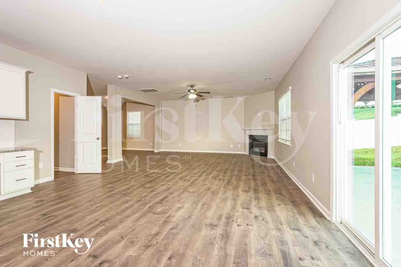 134 Rhett Ave - Photo 2 of 19