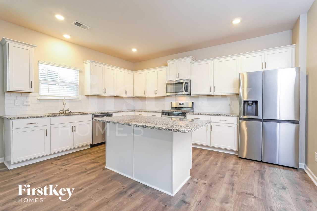 134 Rhett Ave - Photo 7 of 19