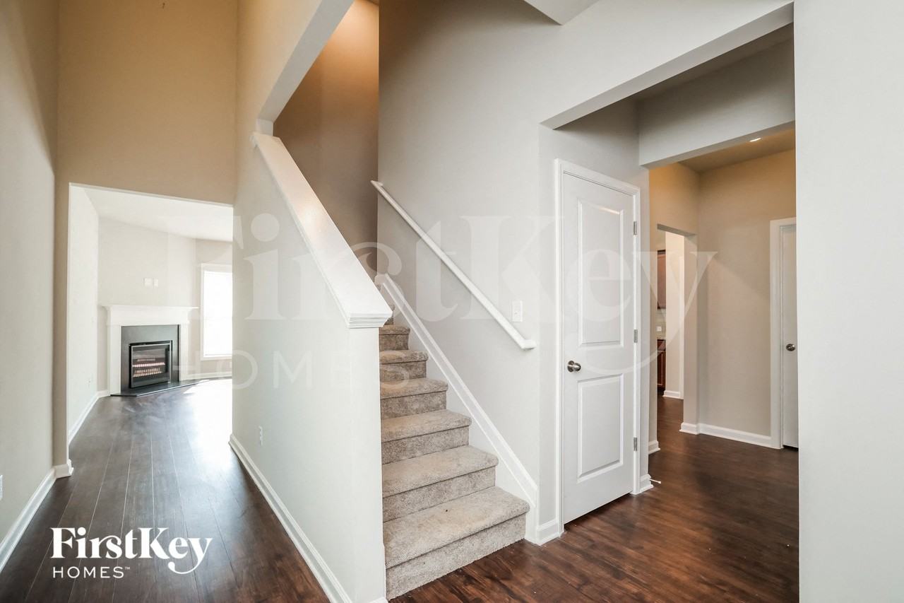 3100 Baylor Cir - Photo 2 of 15