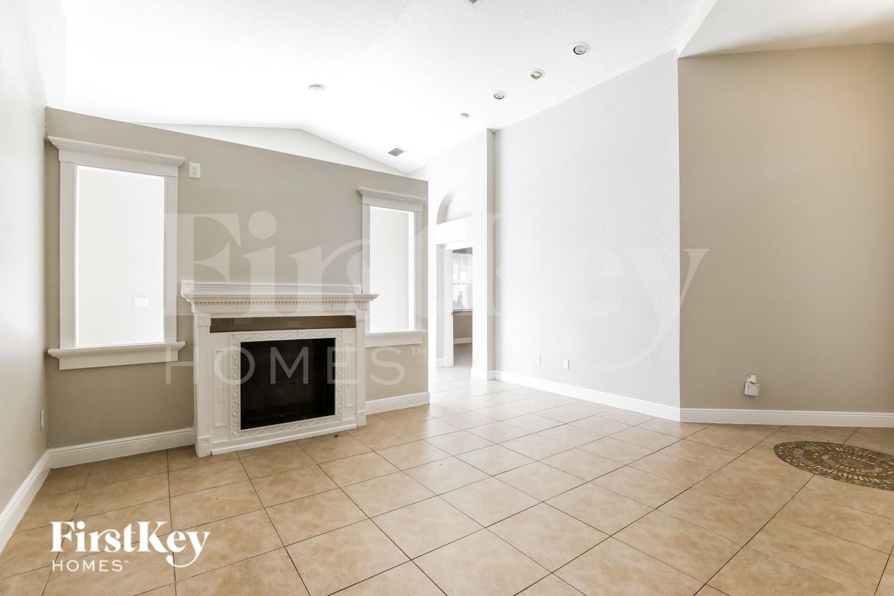 1695 Neplace - Photo 4 of 17