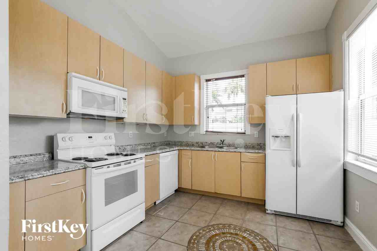 1695 Neplace - Photo 7 of 17