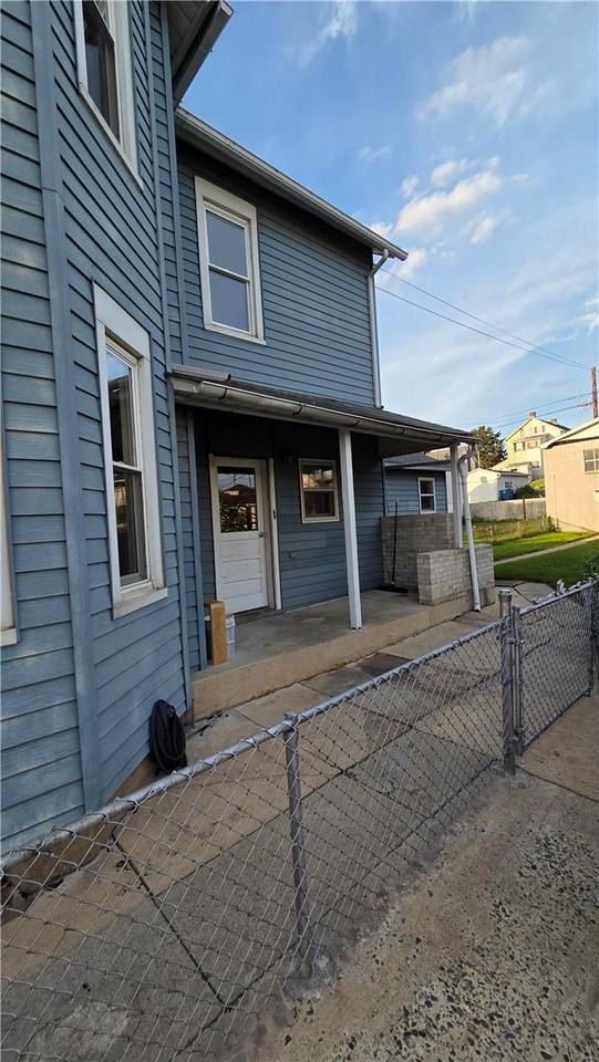 803 Washington Ave - Photo 3 of 22