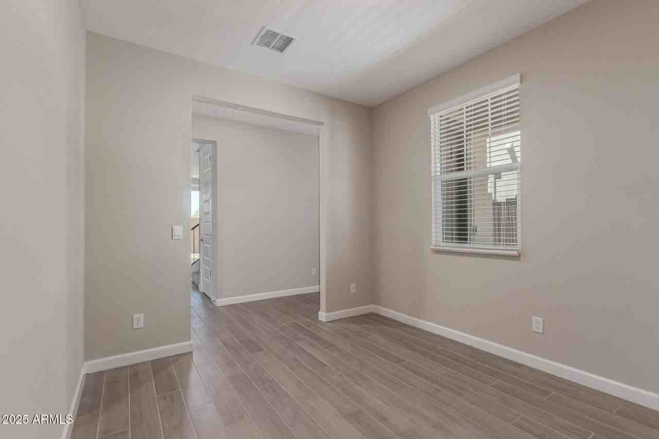 5835 E Rose Garden Ln - Photo 7 of 41