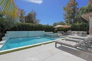 featured image of 57 Laurelhurst Dr
