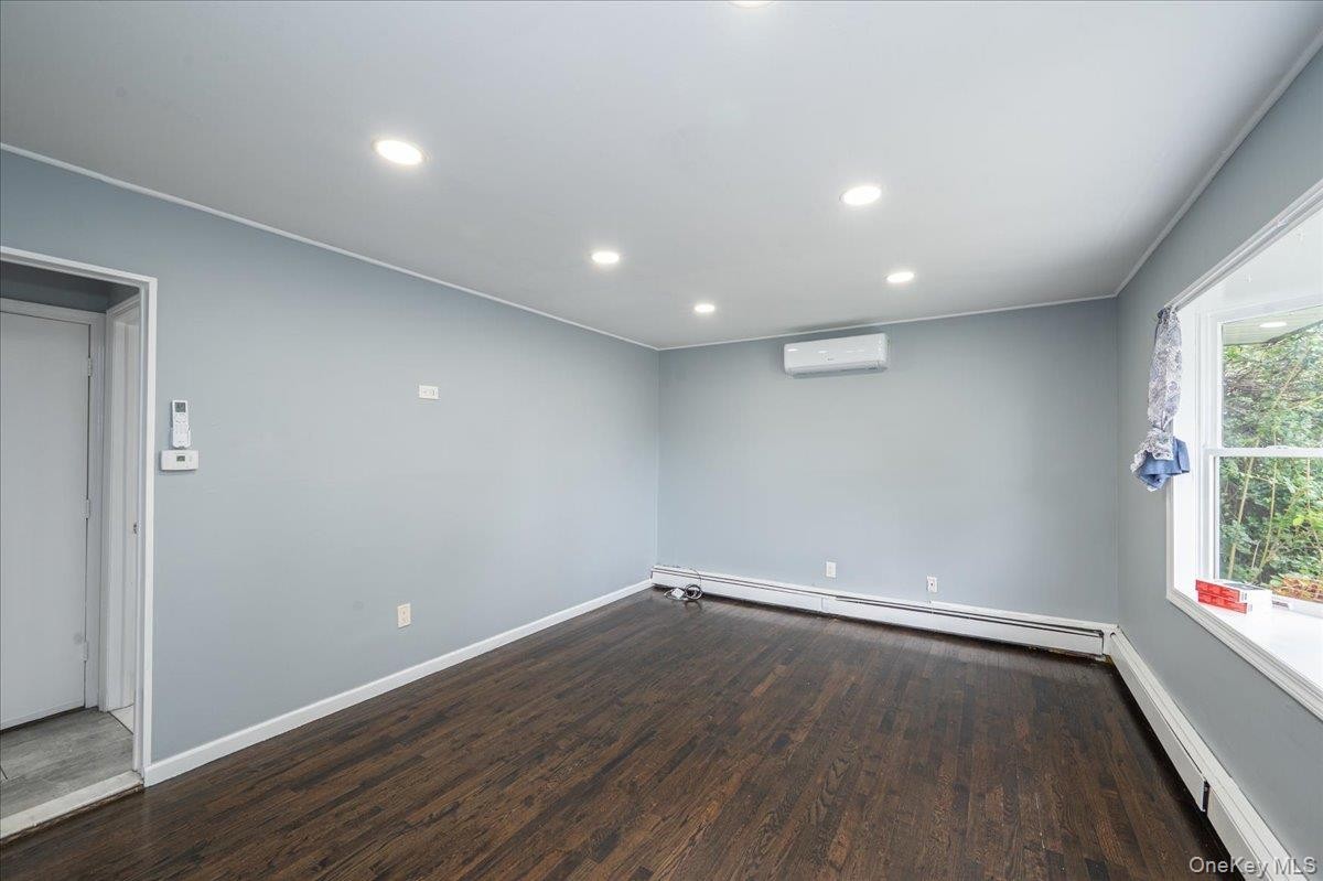 54 Ketcham Ave - Photo 3 of 22