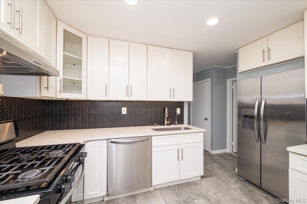 54 Ketcham Ave - Photo 7 of 22