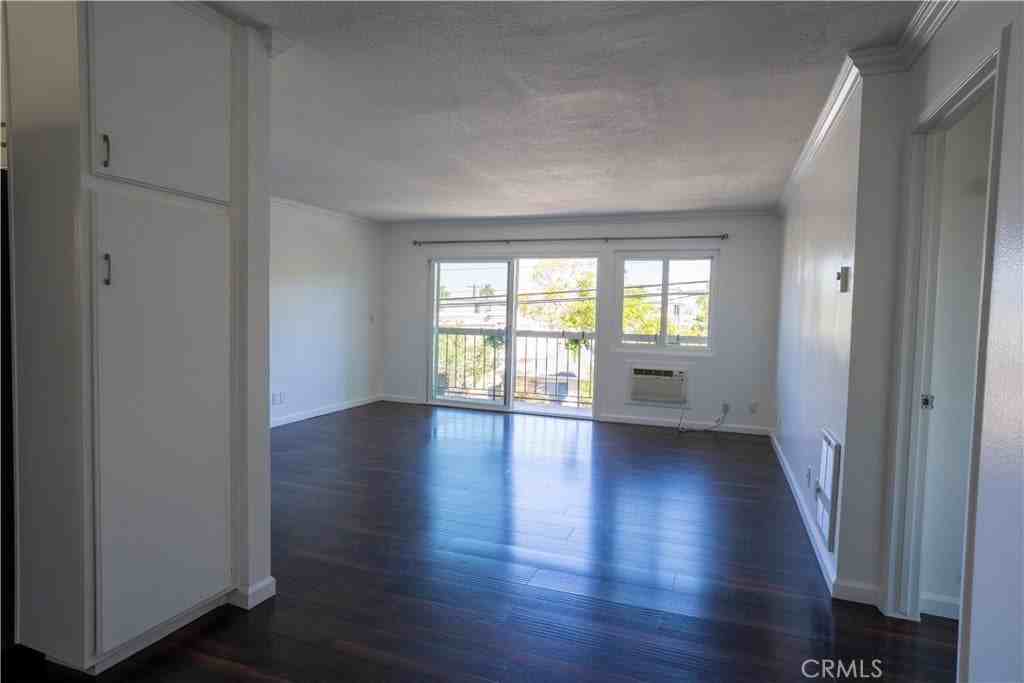 2844 E 3rd St - Photo 2 of 19