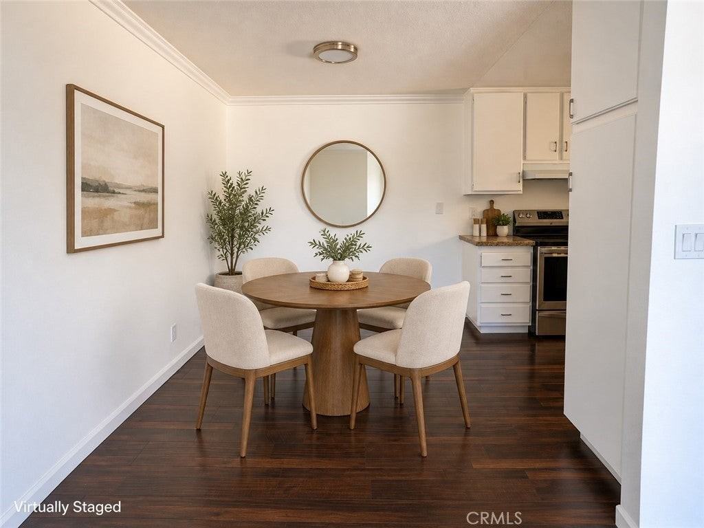 2844 E 3rd St - Photo 5 of 19