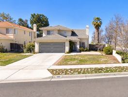 featured image of 1569 Woodbury St