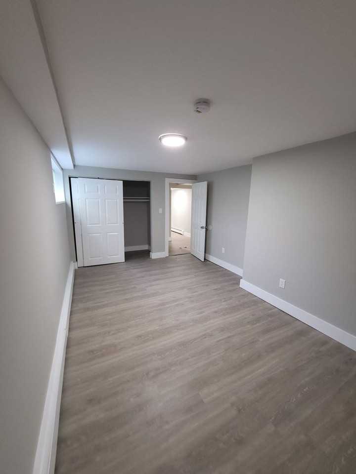 Cottage Street Apartments - Photo 7 of 22