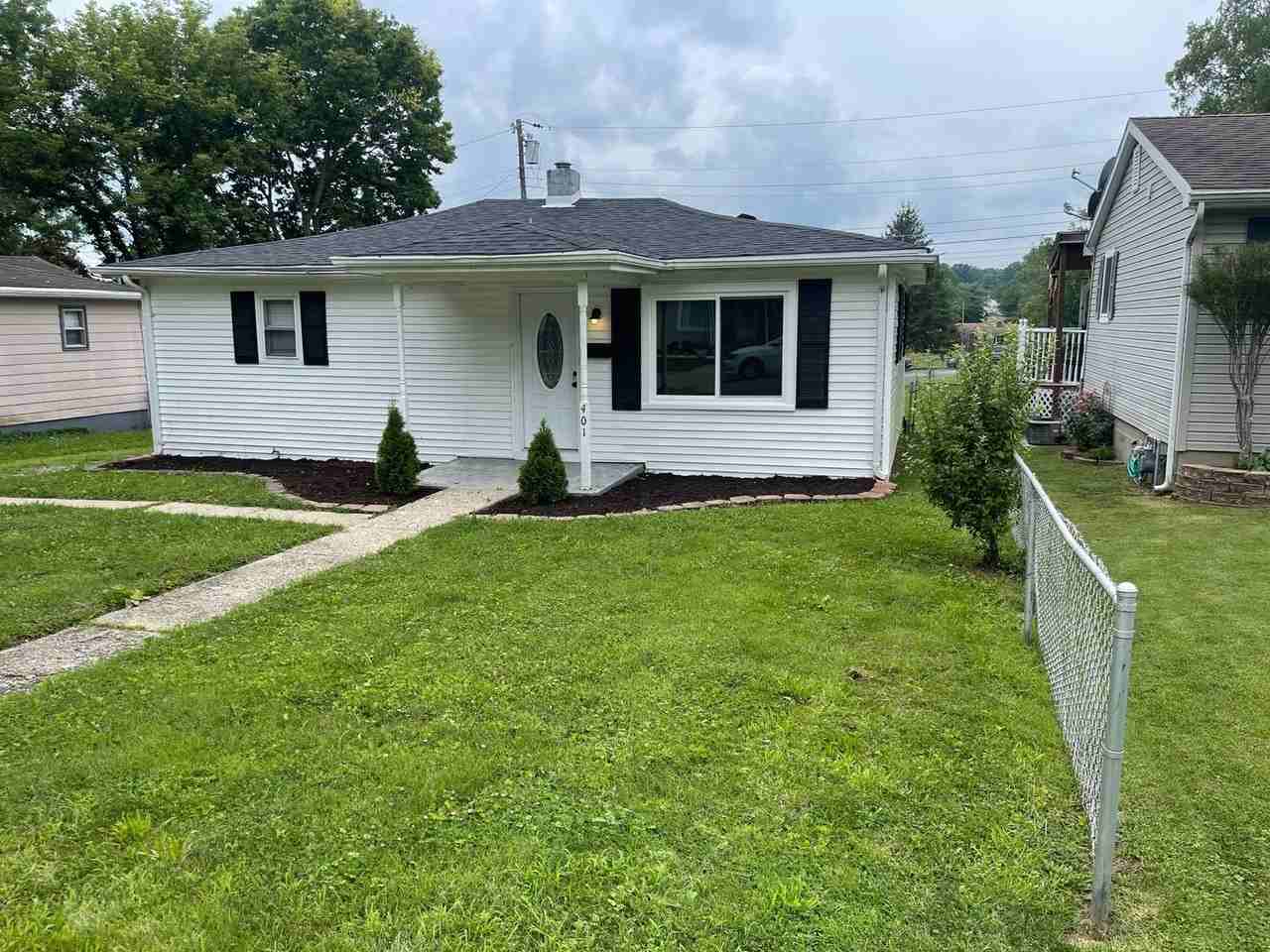 401 Beech St - Photo 2 of 5