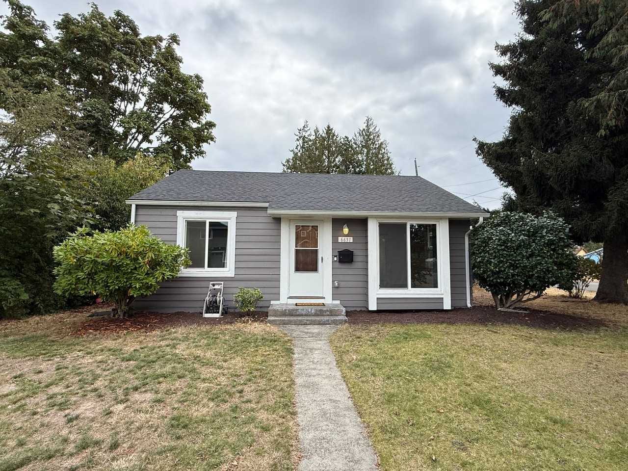 6631 S Mullen St - Photo 2 of 16