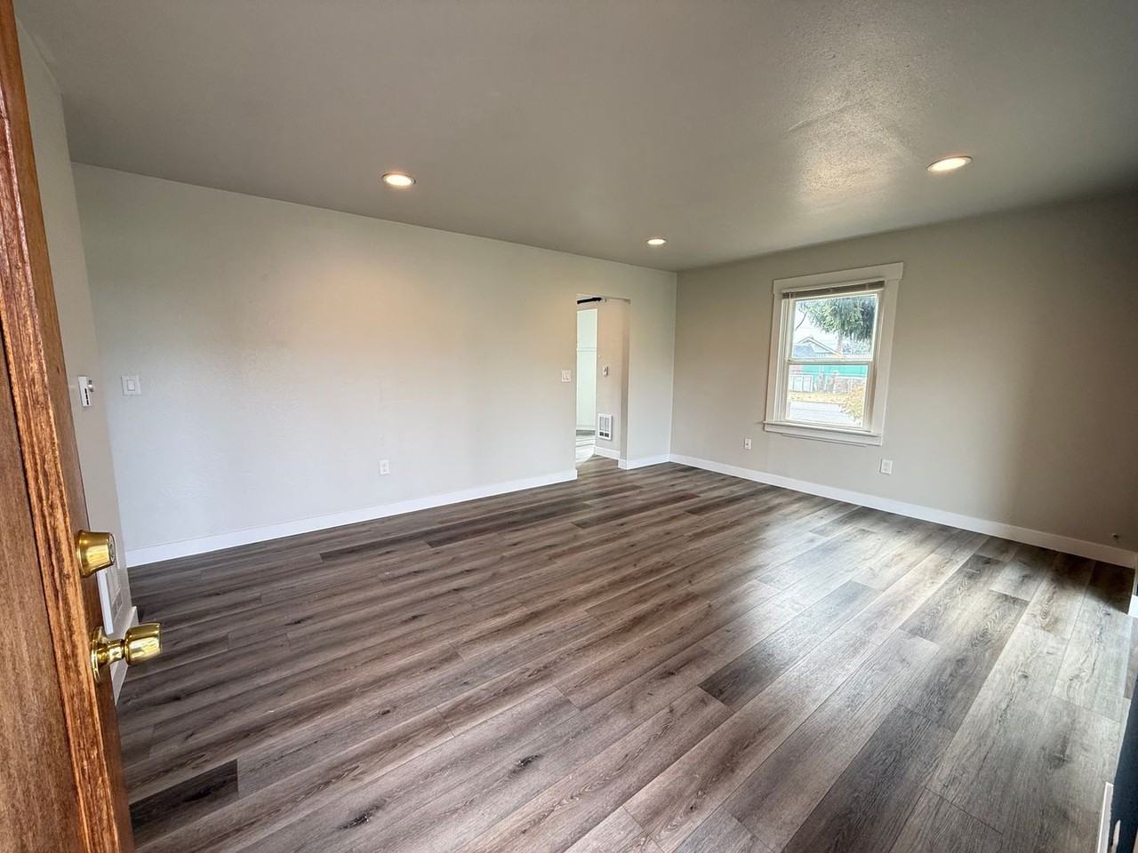6631 S Mullen St - Photo 5 of 16