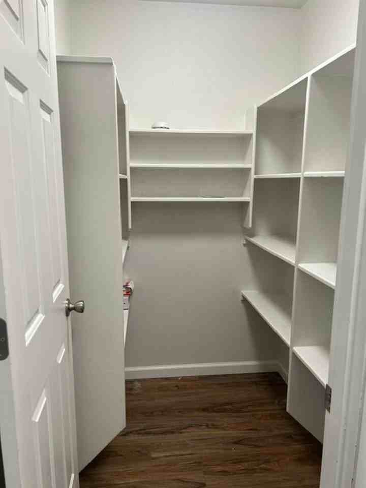 12057 Regency Dr - Photo 5 of 22