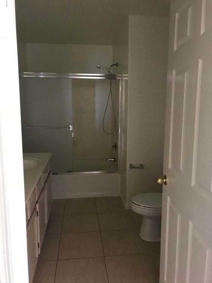 1892 W Spruce Dr - Photo 3 of 50