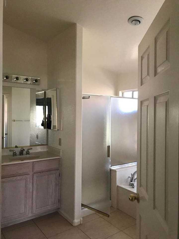 1892 W Spruce Dr - Photo 5 of 50