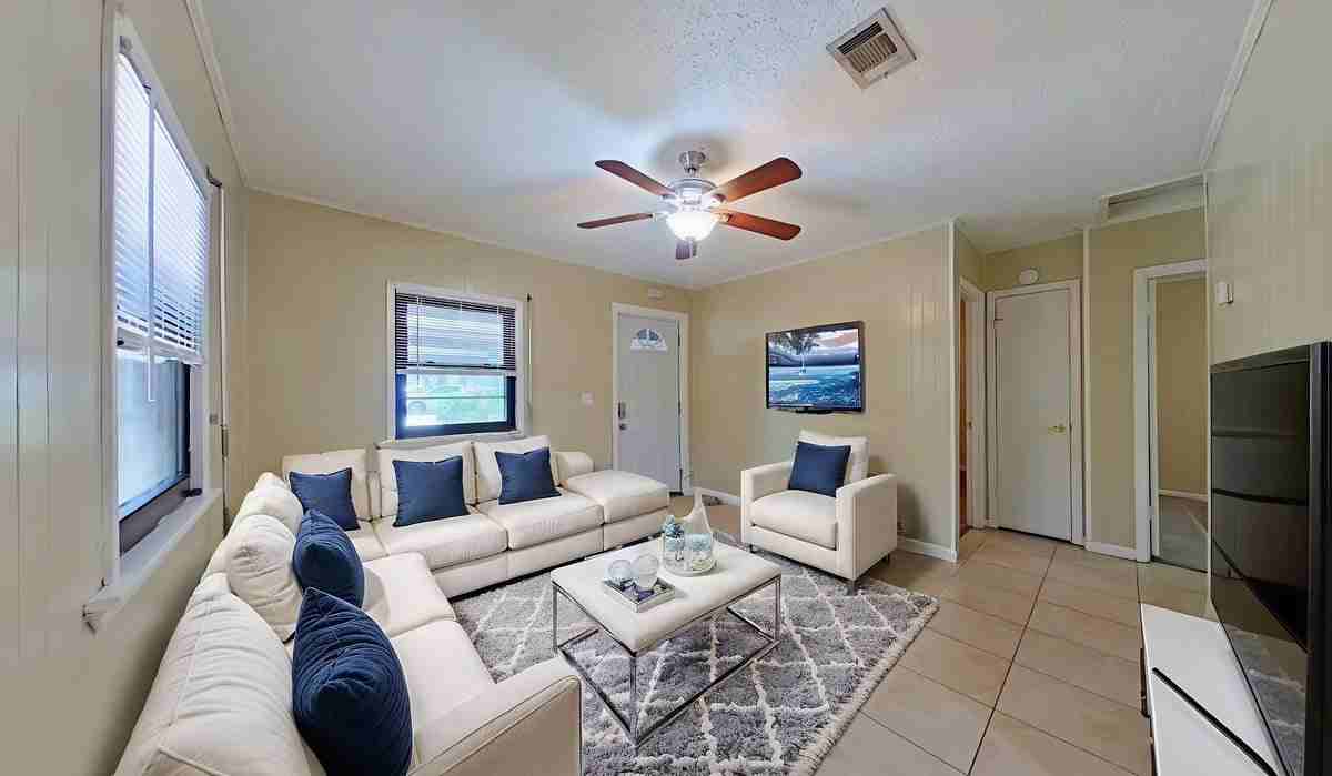 511 Fir Ave - Photo 5 of 14