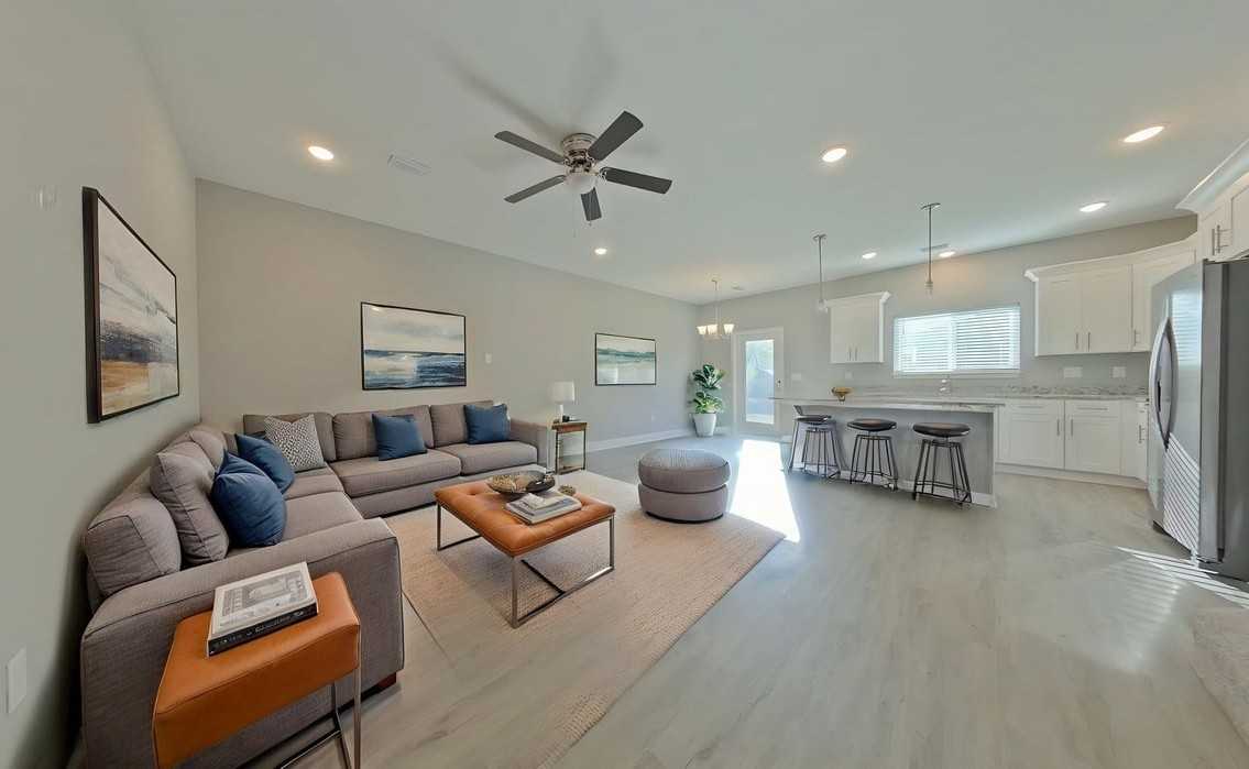 806 Kenneth Dr - Photo 4 of 14