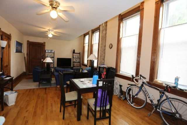 2057 W Roscoe St #1 - Photo 6 of 20