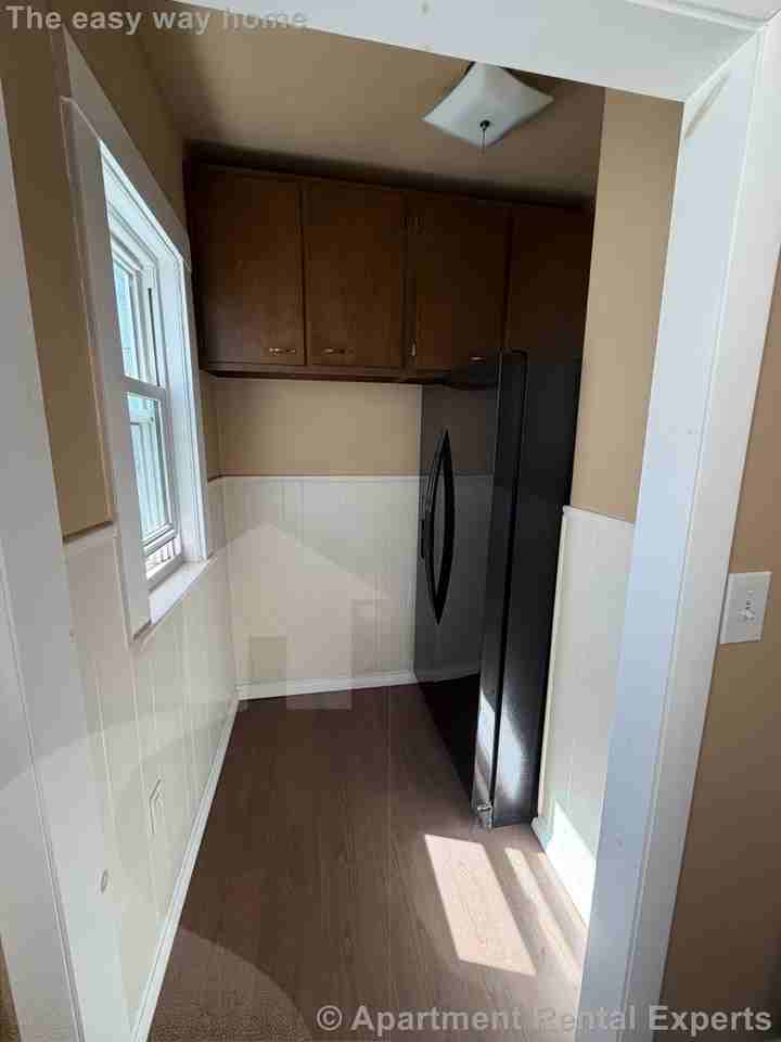 10 Bradford Ave - Photo 4 of 11