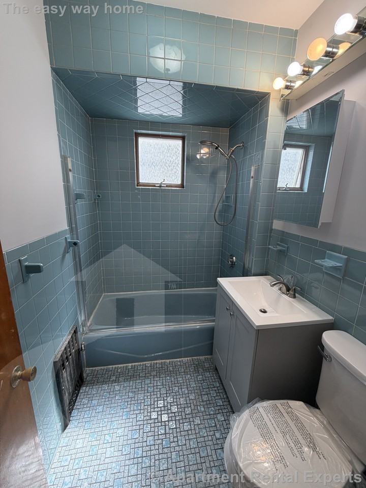 10 Bradford Ave - Photo 6 of 11